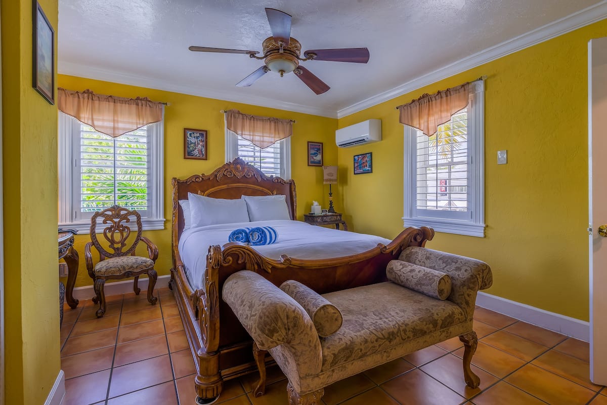 Luxury Havana Suite w/kitchenette
