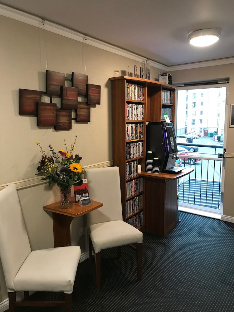 The Knight Residence by Mansley by null