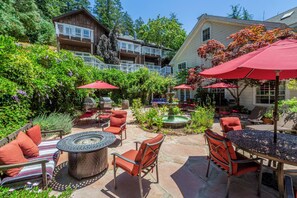 Terrace/patio - Inn at Occidental (Occidental)