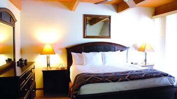 1 Schlafzimmer, Allergikerbettwaren, Zimmersafe, individuell dekoriert