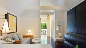Room (Truman) | Premium bedding, in-room safe, individually decorated