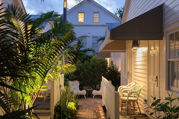 Train station shuttle at Winslows Bungalows - Key West Historic Inns