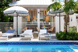 3 outdoor pools, open 7:00 AM to 10:00 PM, pool loungers