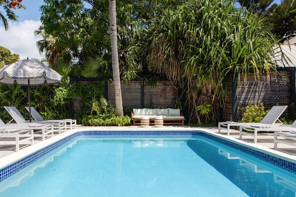 3 outdoor pools, open 7:00 AM to 10:00 PM, sun loungers