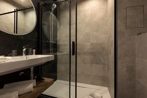 Standard Double Room | Bathroom | Combined shower/tub, designer toiletries, hair dryer, bathrobes - Hotel Hoffmeister (Prague)