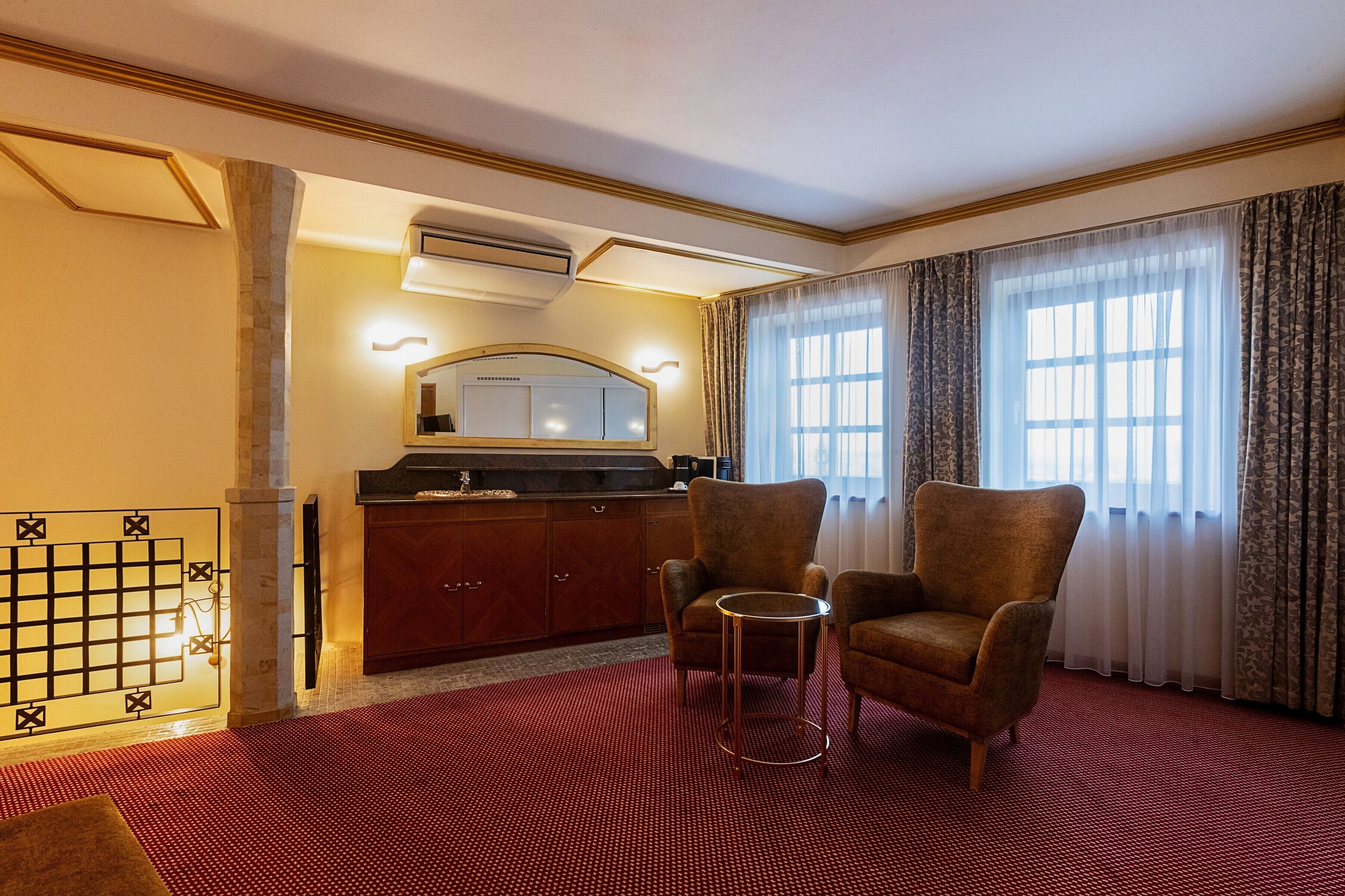 luxury suite | premium bedding, down duvets, minibar, in-room safe