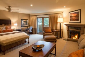 Deluxe Room, 1 King Bed, Fireplace | Premium bedding, down comforters, in-room safe, desk