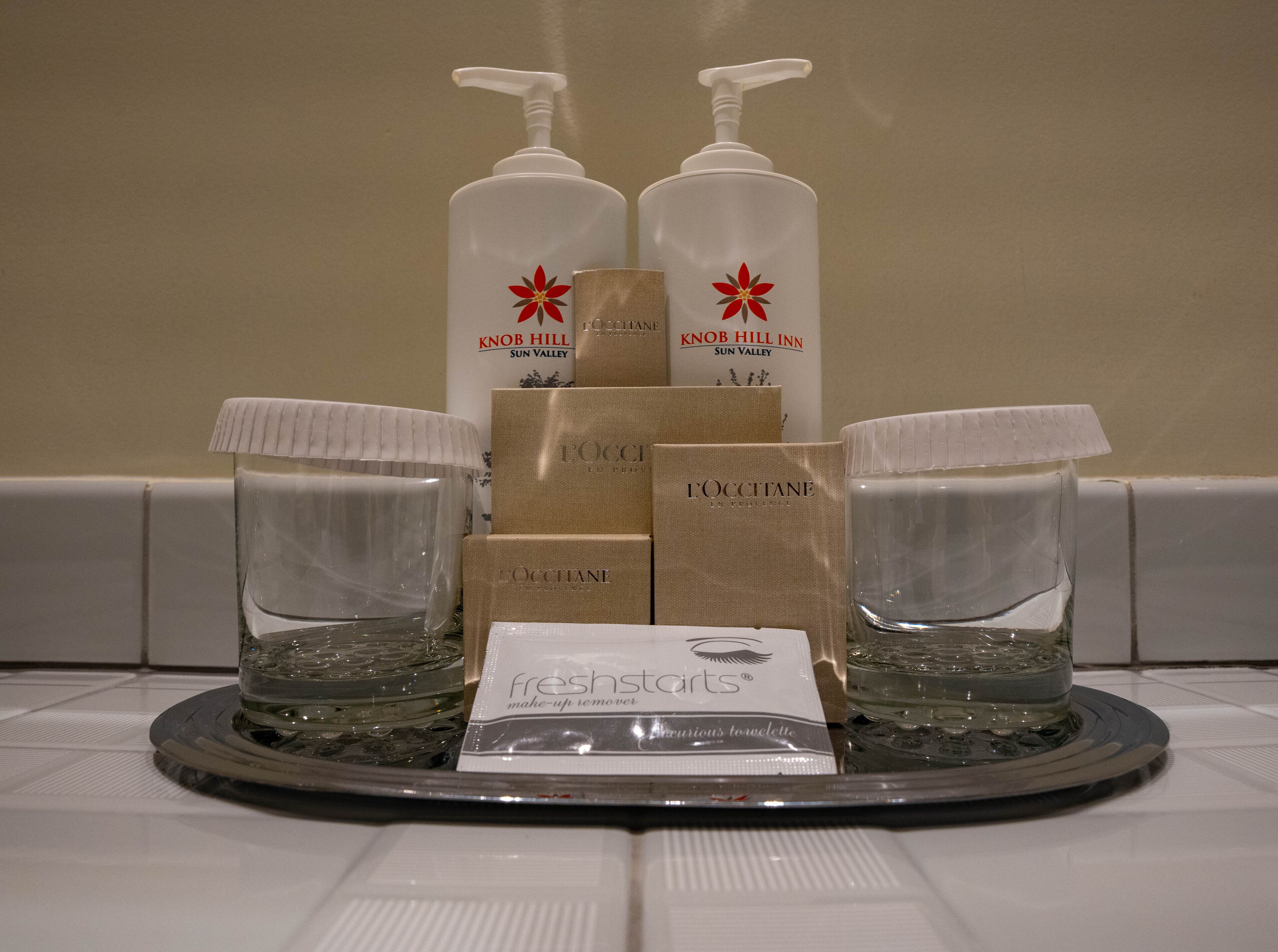 premium bedding, down duvets, in-room safe, desk