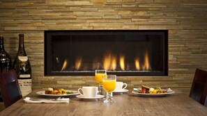Free daily buffet breakfast