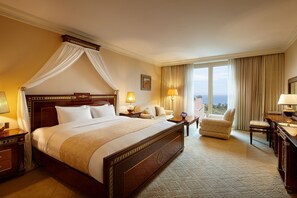 Presidential Suite | 1 bedroom, down comforters, in-room safe, desk