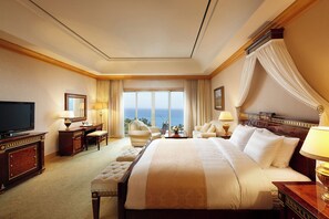 Royal-Suite, 1 King-Bett (KING DOUBLE OCEAN)
