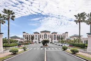 Exterior - Lotte Hotel Jeju (Seogwipo)