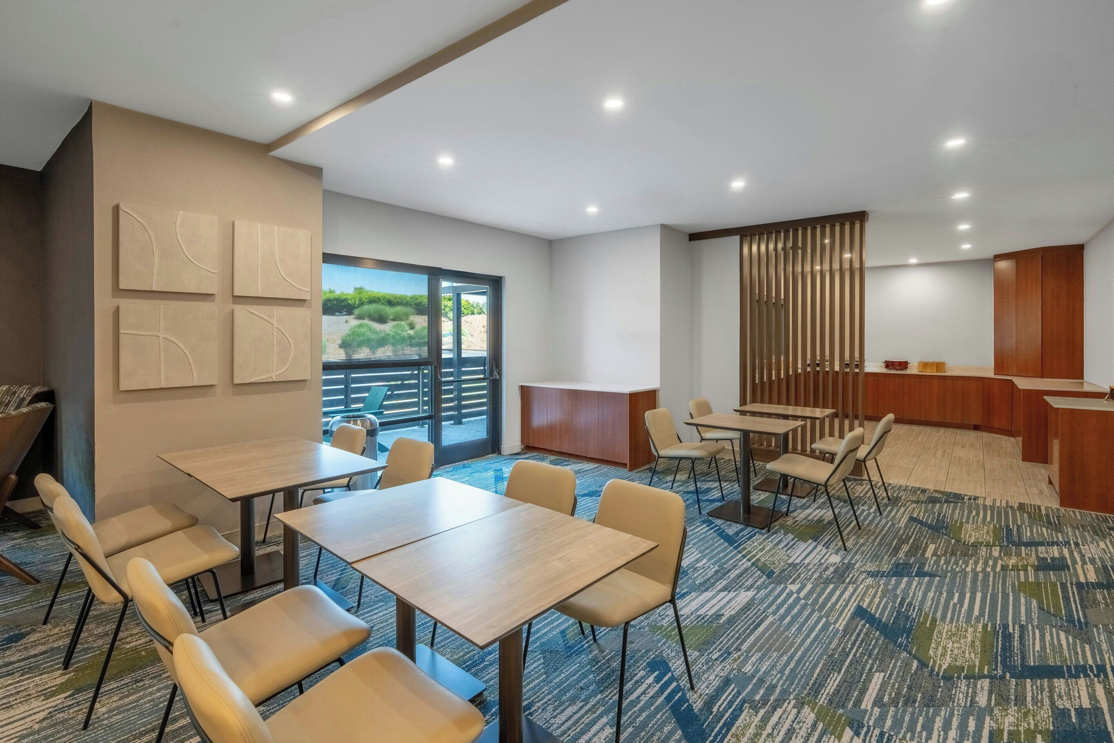 Free daily buffet breakfast