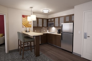 Hypo-allergenic bedding, in-room safe, desk, laptop workspace - Staybridge Suites Columbia Baltimore by IHG (Columbia)