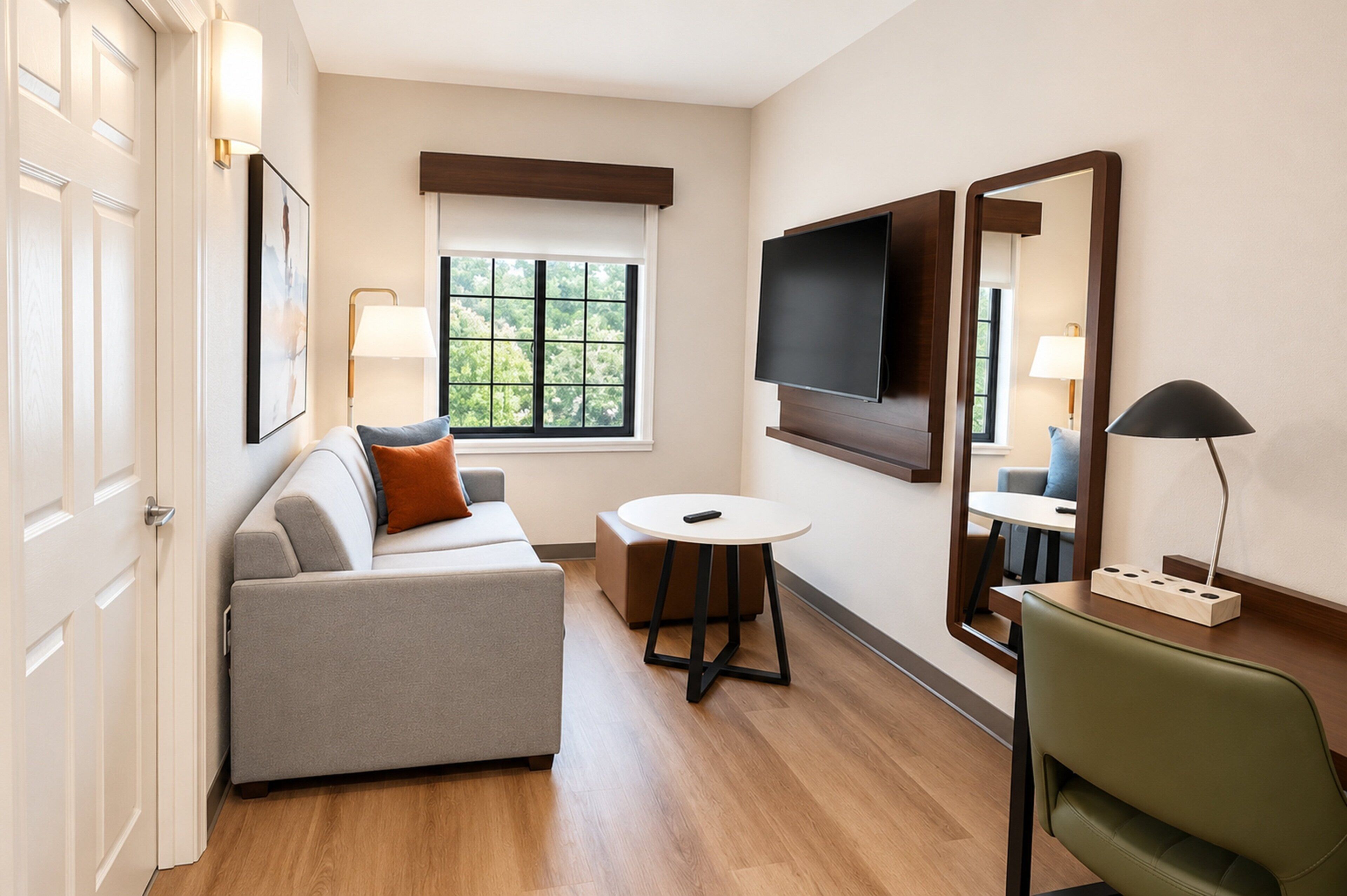 Hypo-allergenic bedding available, in-room safe, desk, laptop workspace