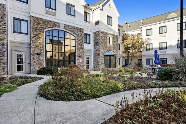 Exterior - Staybridge Suites Columbia Baltimore by IHG (Columbia)