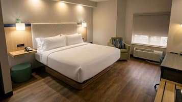 Desk, iron/ironing board, free WiFi, bed sheets