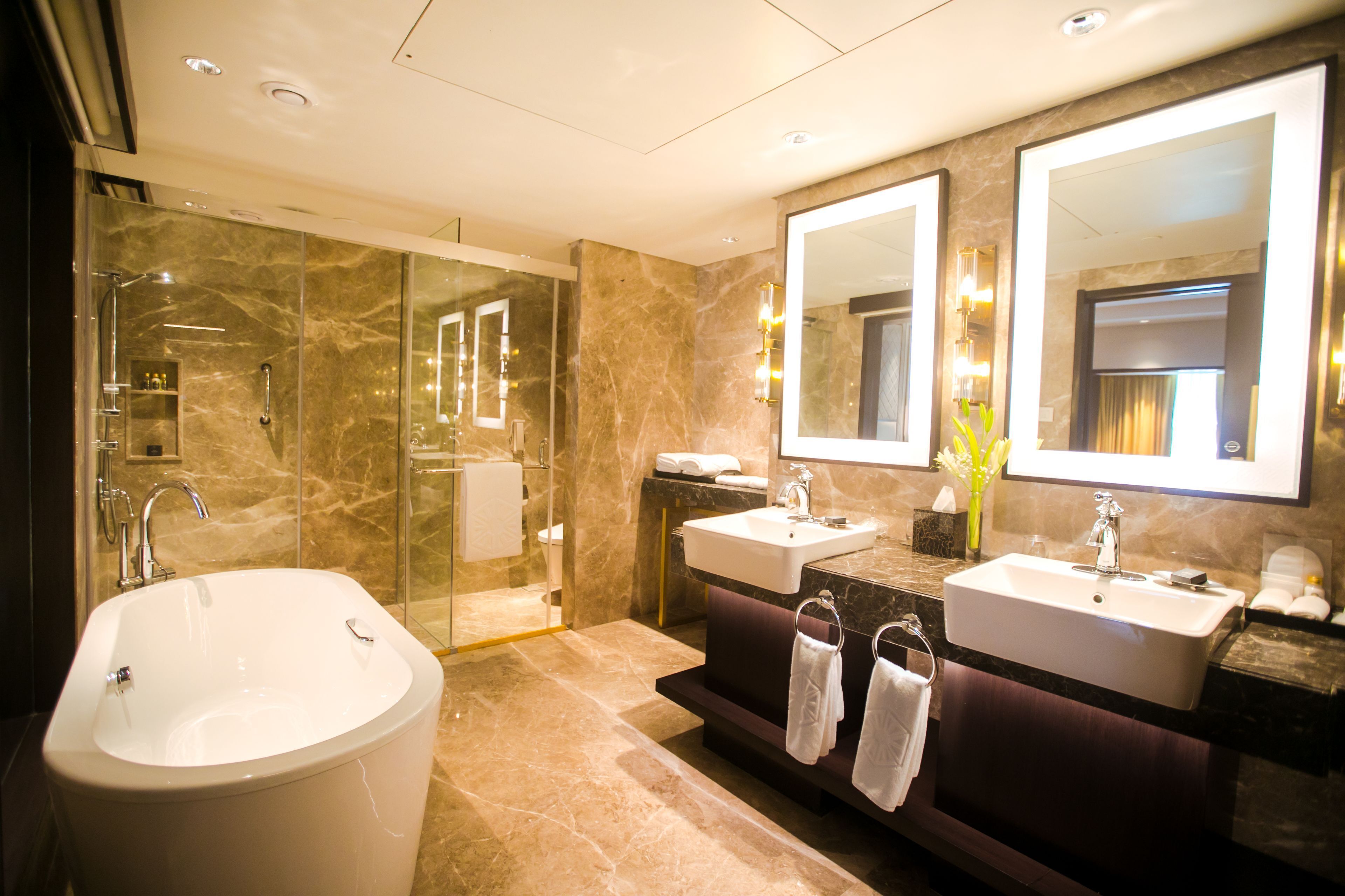 Bagno | Set di cortesia gratuito, asciugacapelli, accappatoio, pantofole