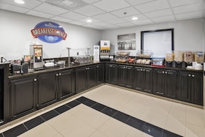 Free daily continental breakfast
