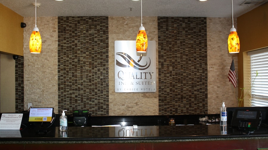 Quality Inn & Suites Wichita Falls I-44