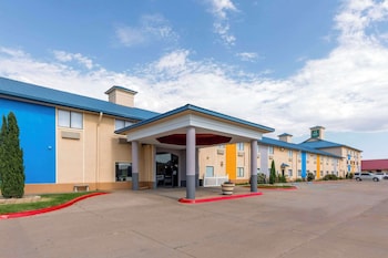 Quality Inn & Suites Wichita Falls I-44