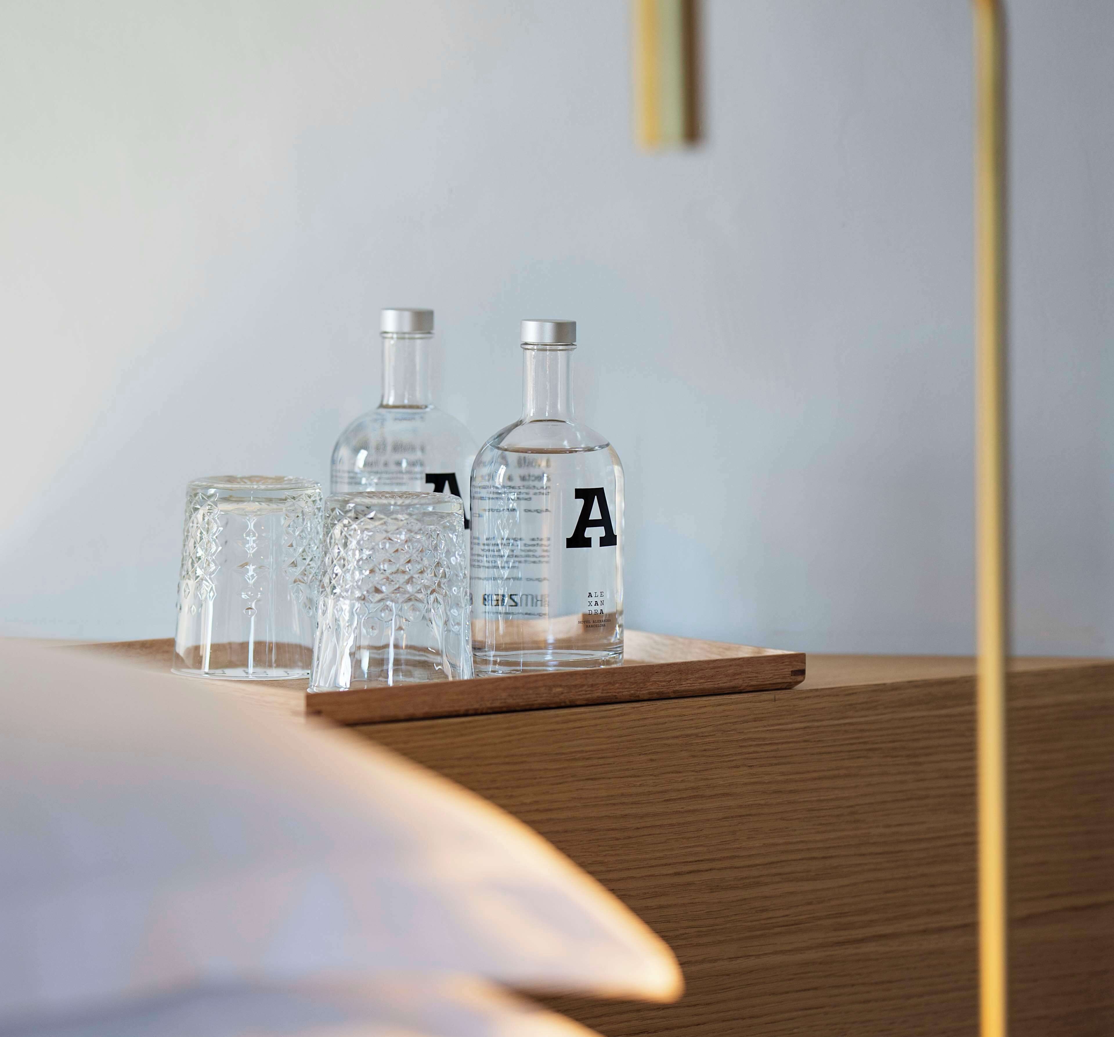 premium room, 1 king bed (modernist) | premium bedding, minibar, in-room safe, desk