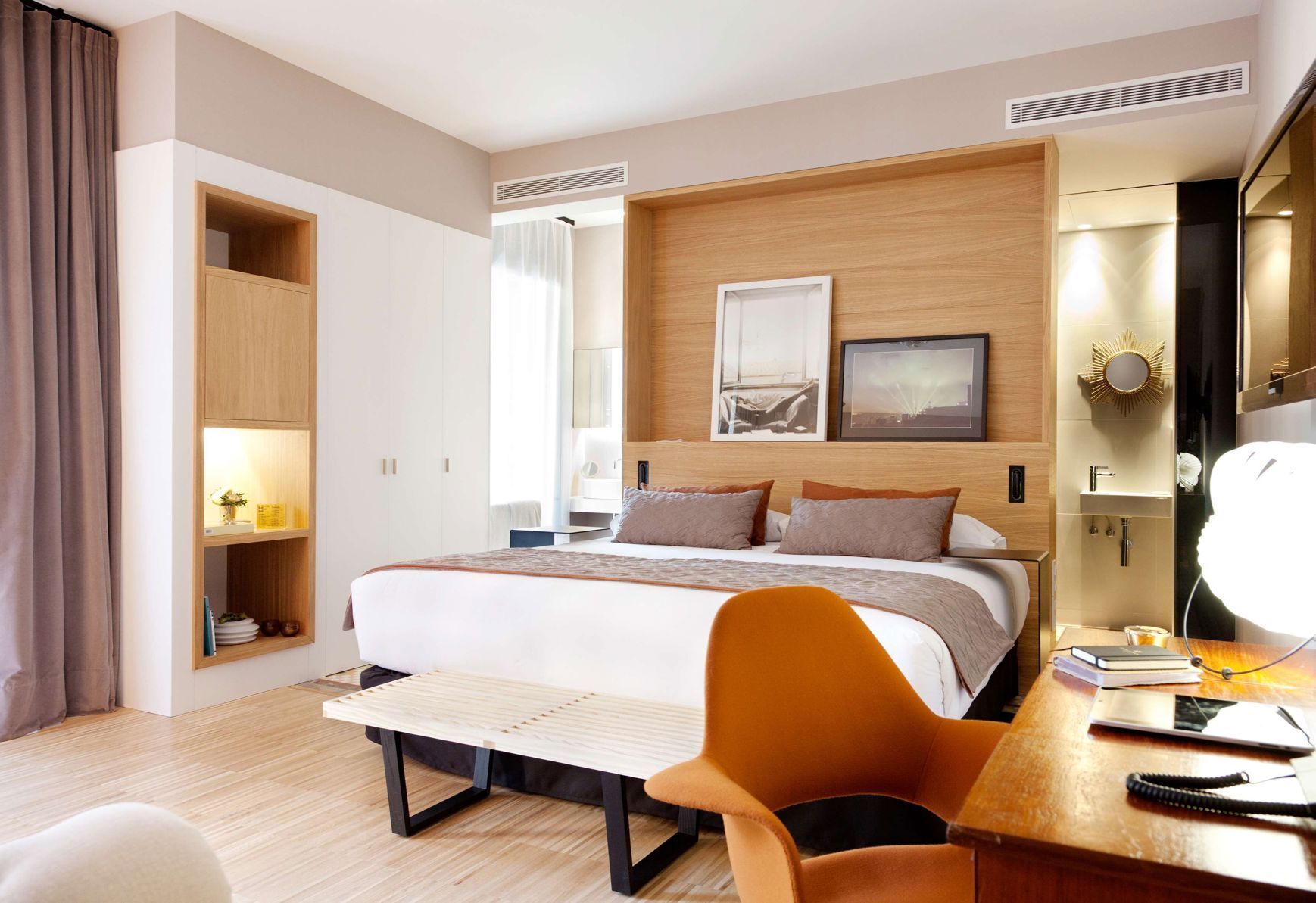Premium bedding, minibar, in-room safe, desk