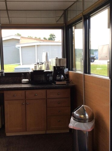 Village Inn Annapolis MD 