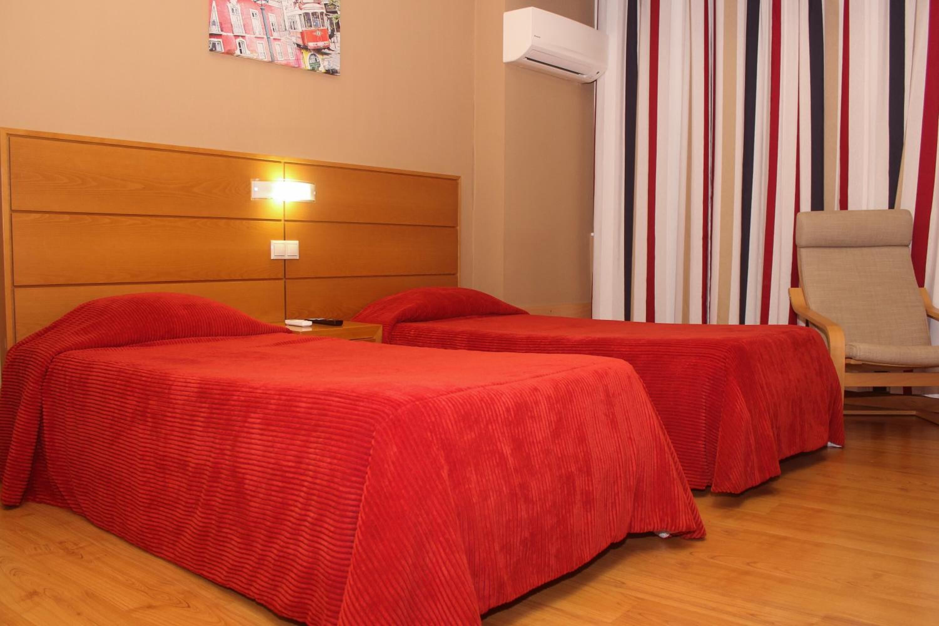 minibar, in-room safe, blackout curtains, iron/ironing board