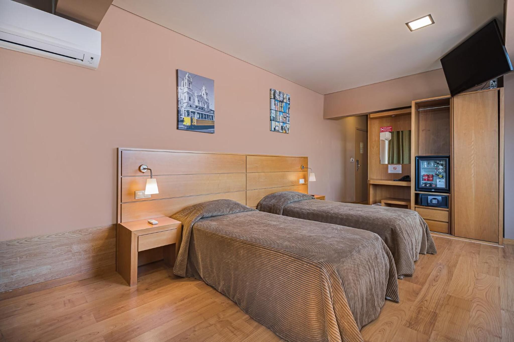 minibar, in-room safe, blackout curtains, iron/ironing board