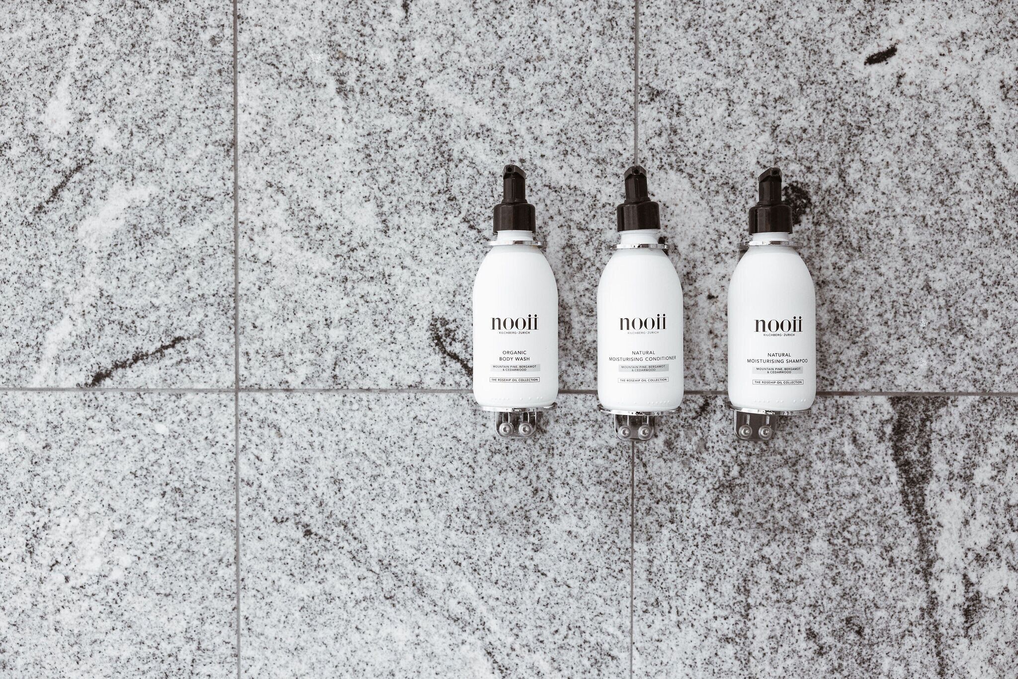 couples treatment room(s), sauna, hot tub, steam room, body treatments