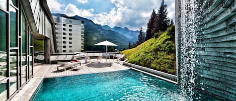 Indoor pool, outdoor pool, sun loungers