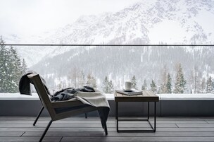 Ropa de cama de alta calidad y minibar 