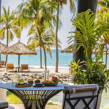 1 多间卧室、高档床上用品、迷你吧、客房内保险箱