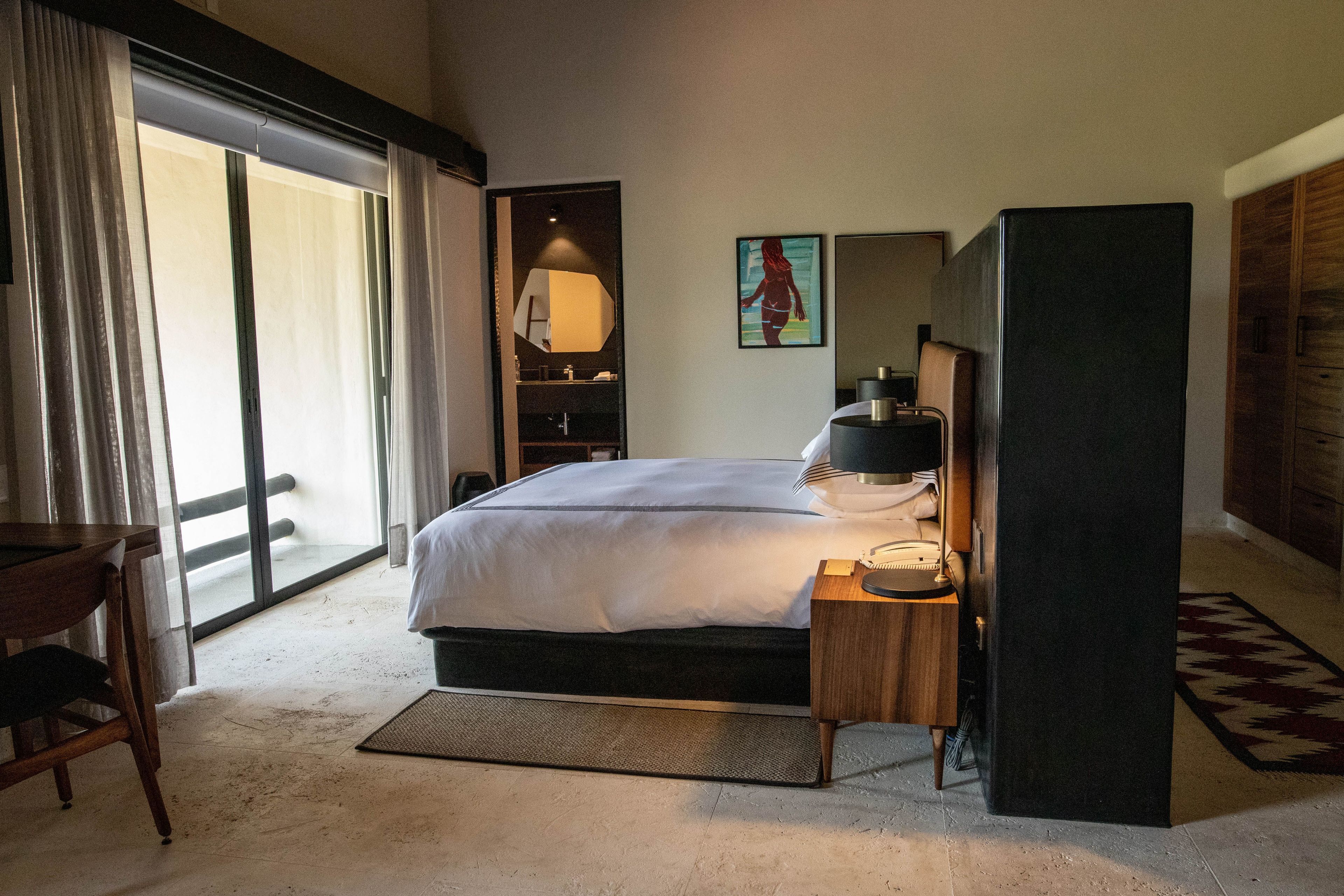 suite, 2 bedrooms, garden view (garden) | premium bedding, minibar, in-room safe, individually furnished