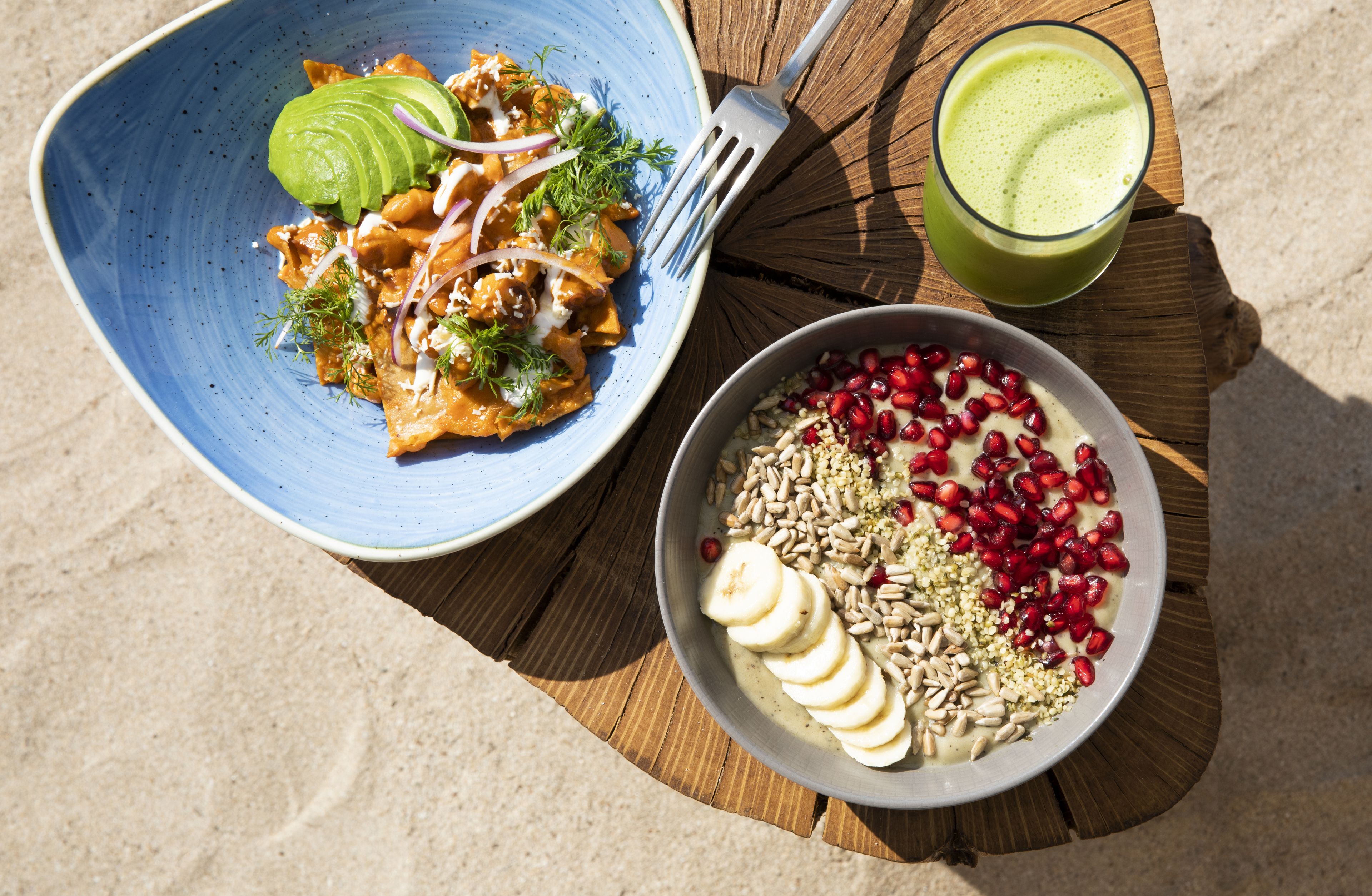 daily full breakfast (usd 28 per person)