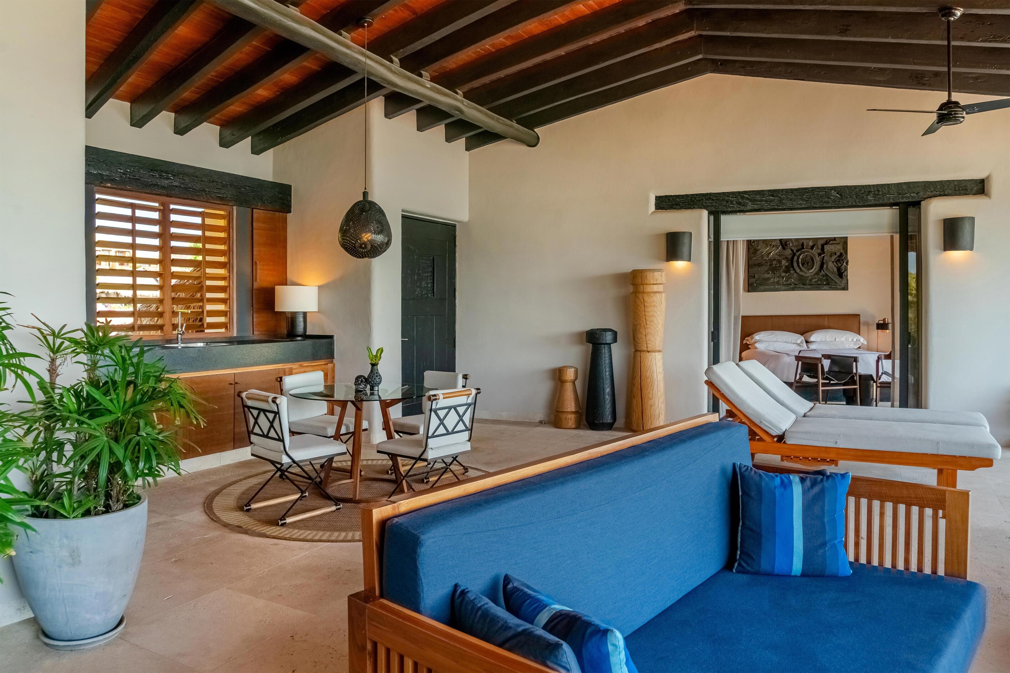 Photo - Thompson Zihuatanejo, A Beach Resort, By Hyatt