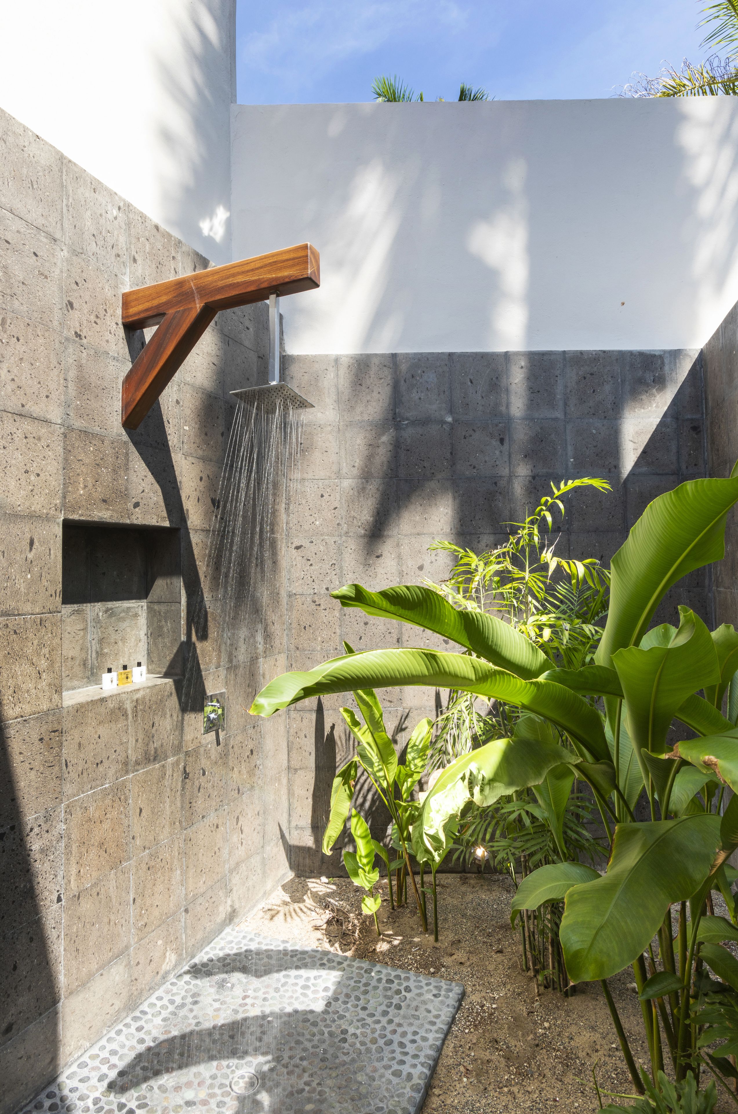 Suite (Swim-Up) | Dutxa