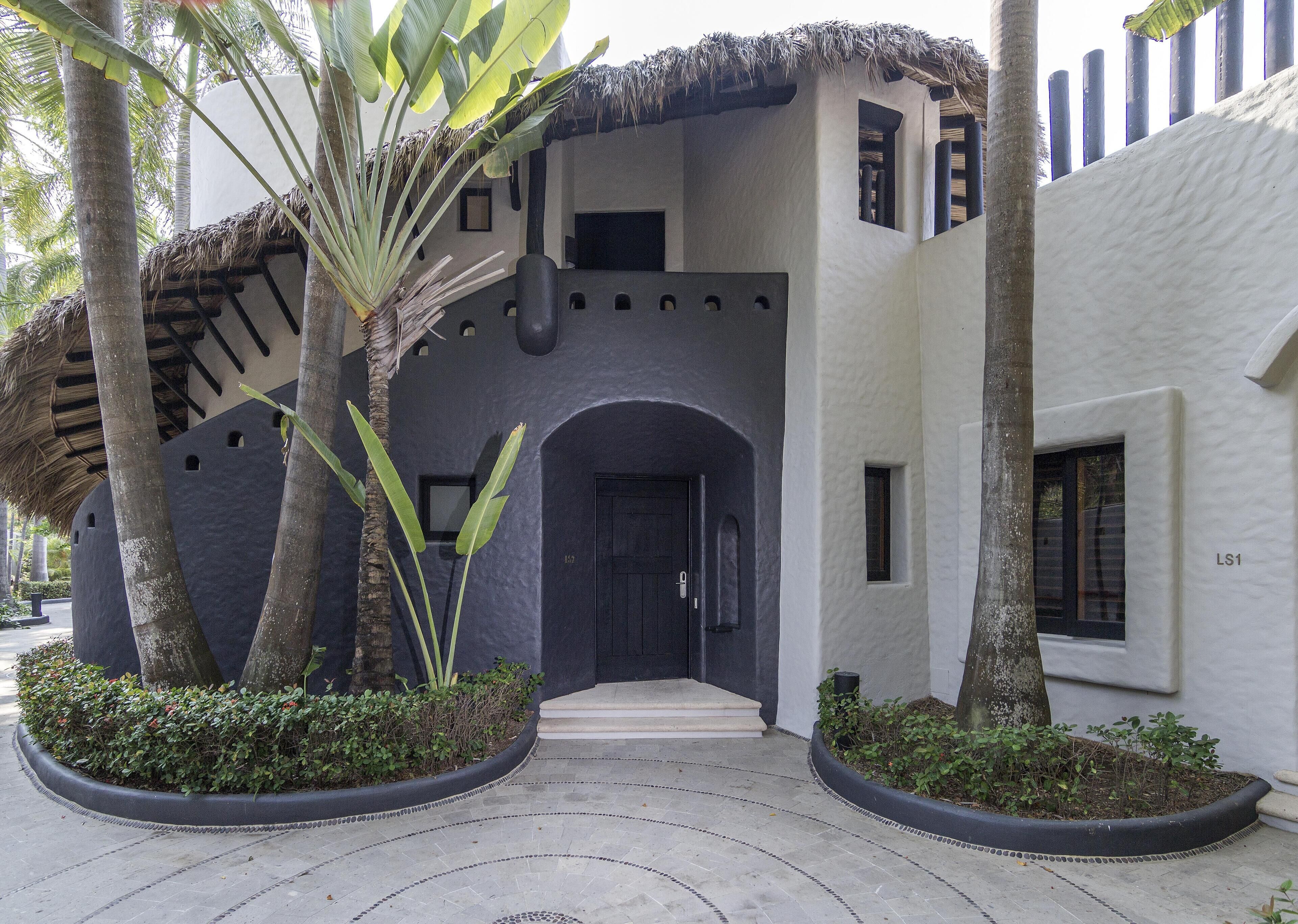 1 bedroom, premium bedding, minibar, in-room safe