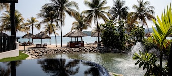 Thompson Zihuatanejo, A Beach Resort, by Hyatt