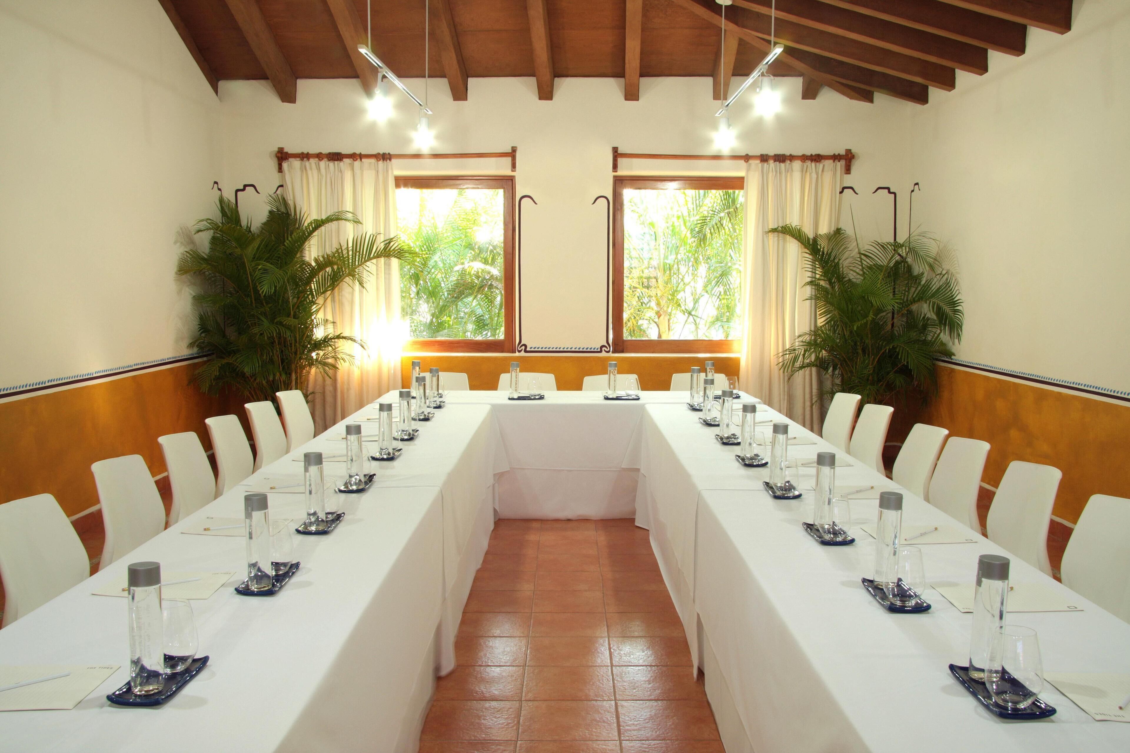 Photo - Thompson Zihuatanejo, A Beach Resort, By Hyatt