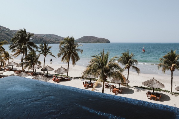 Suite (Thompson) | Utsikt mot strand/hav