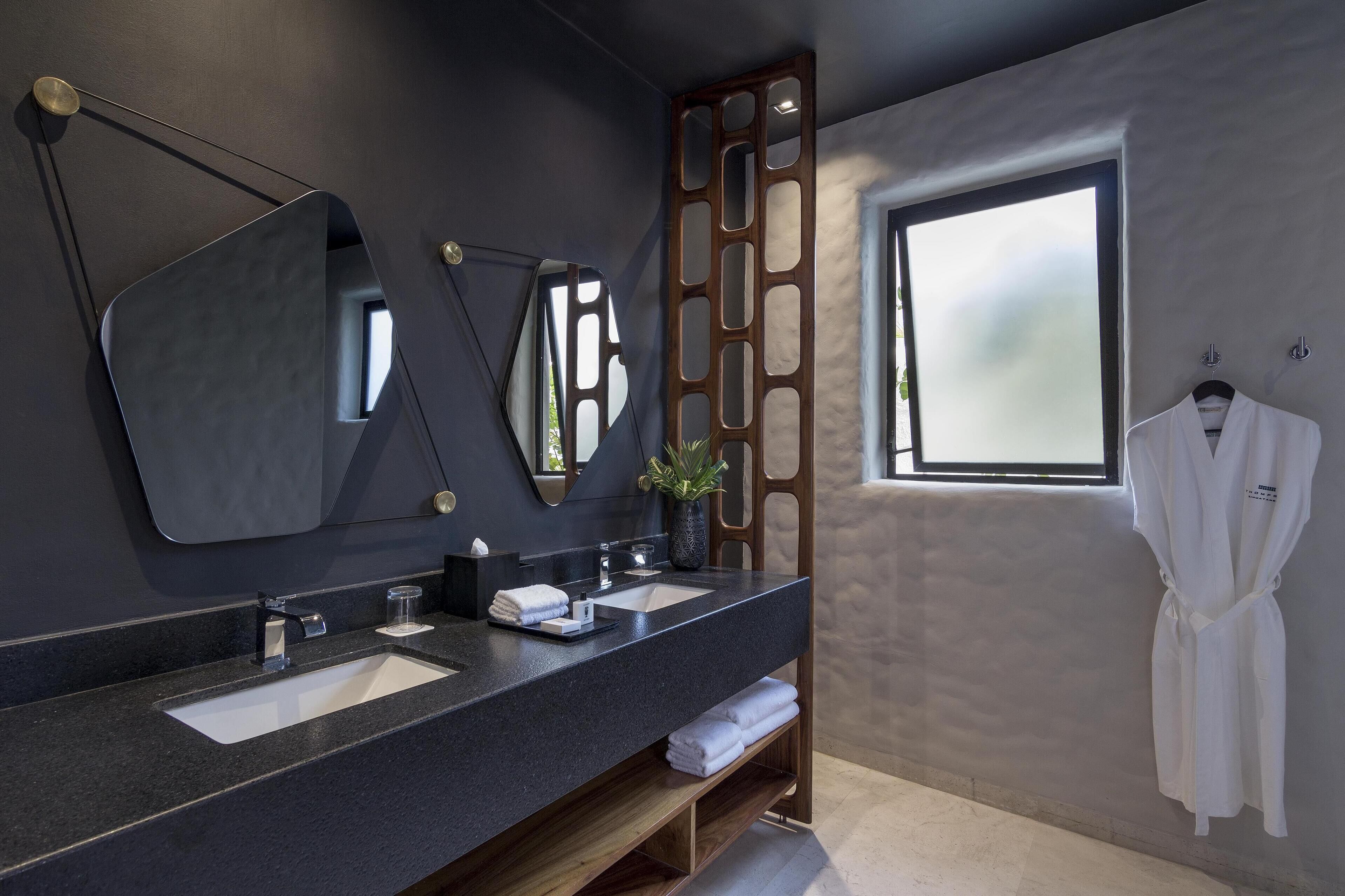 premium bedding, minibar, in-room safe, individually furnished