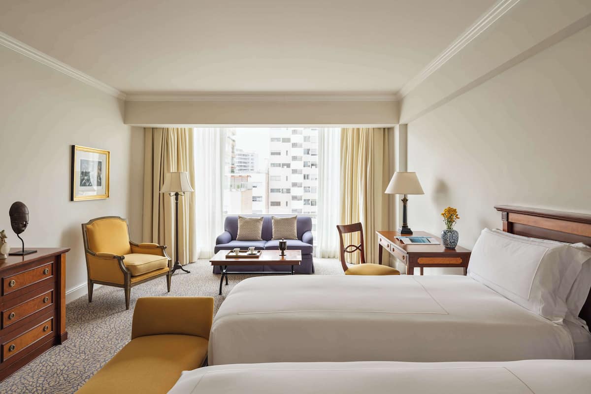 Suite Junior | 1 camera, copriletto in piuma, minibar, una cassaforte in camera