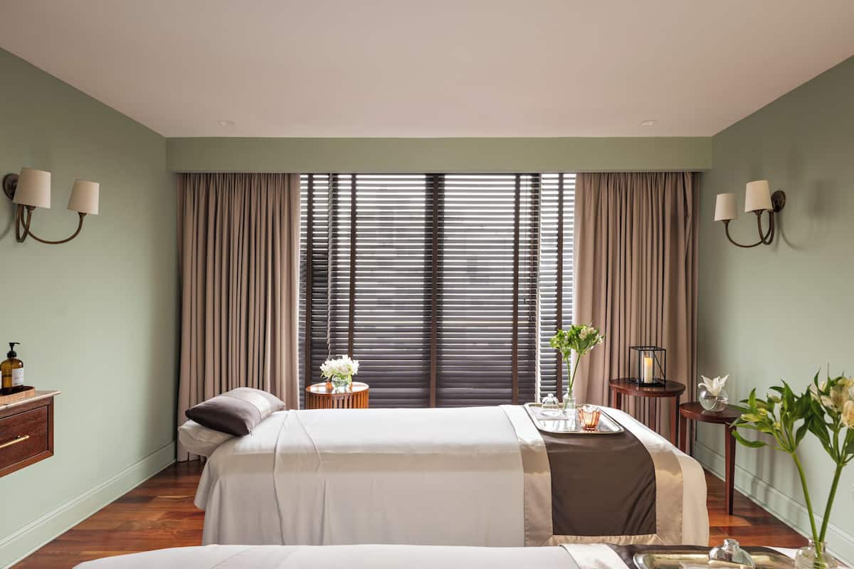 body treatments, aromatherapy, hot stone massages, deep-tissue massages
