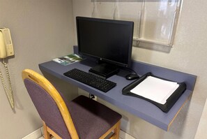 Business center - Microtel Inn by Wyndham Champaign (Champaign)