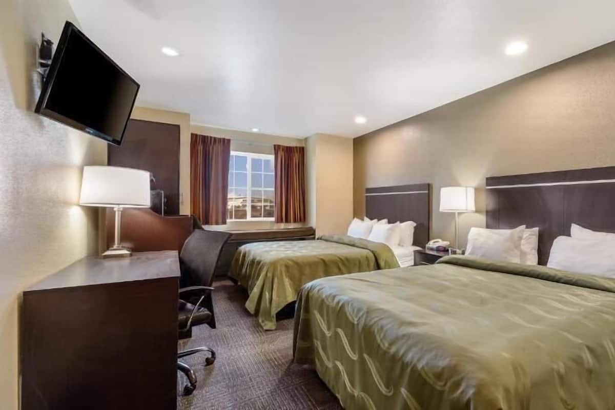 Desk, blackout drapes, iron/ironing board, free WiFi