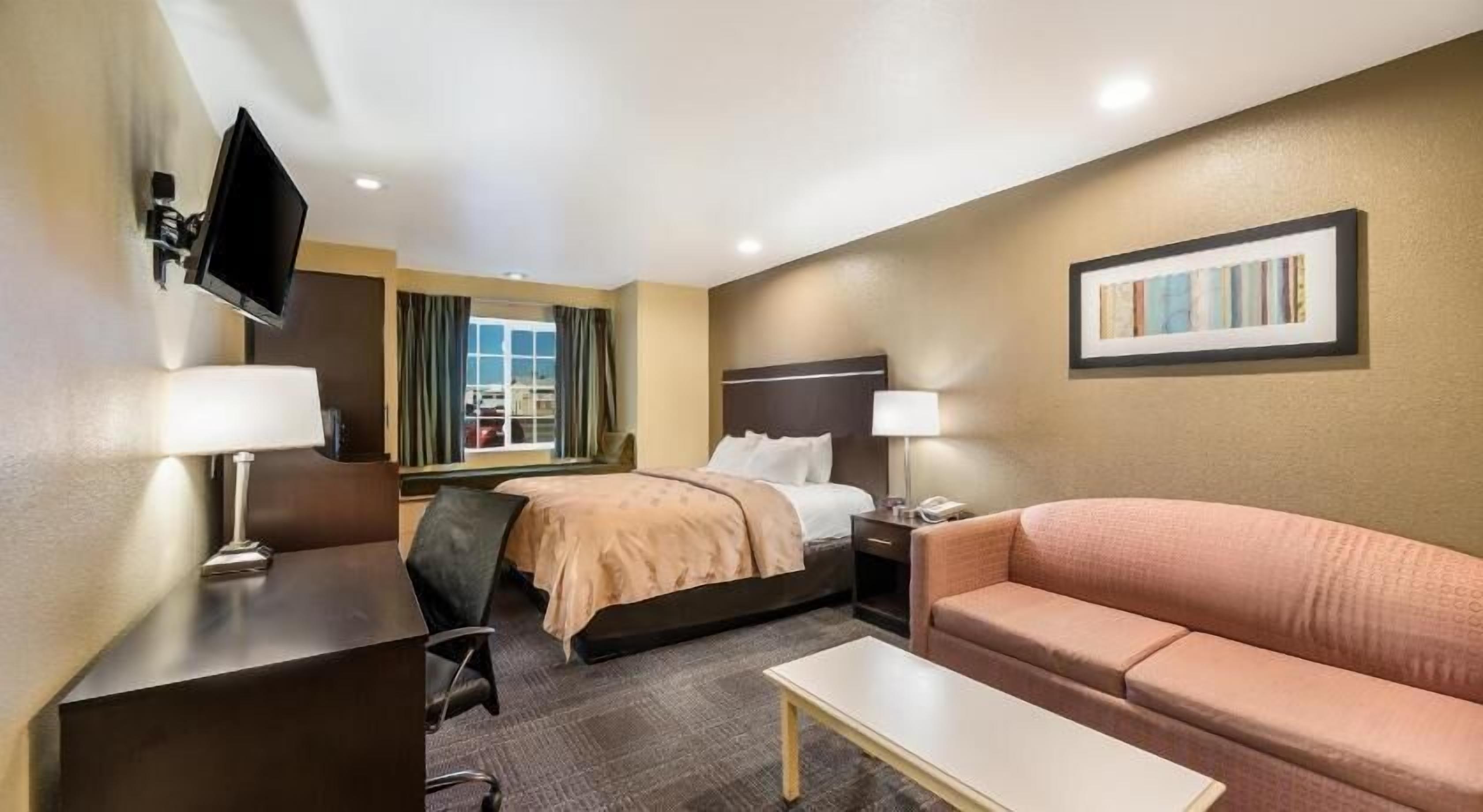 Desk, blackout curtains, iron/ironing board, free WiFi
