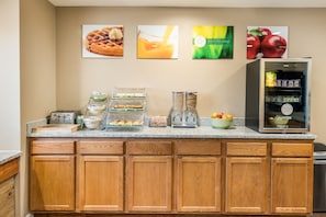 Free daily continental breakfast