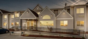 Quality Inn & Suites near NAS Fallon